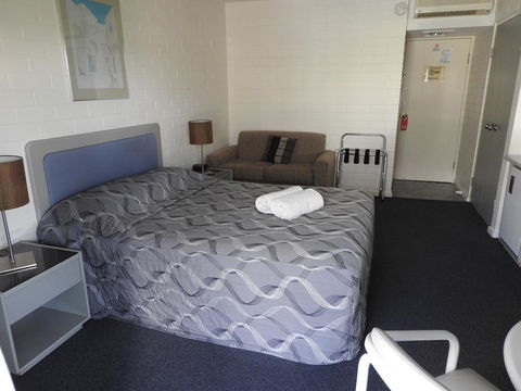 Dalby Manor Motor Inn - Melbourne 4u 11