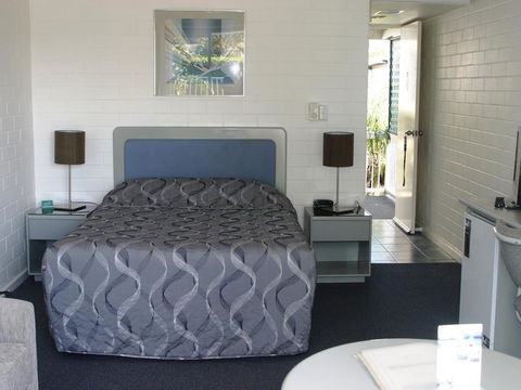Dalby Manor Motor Inn - Melbourne 4u 26