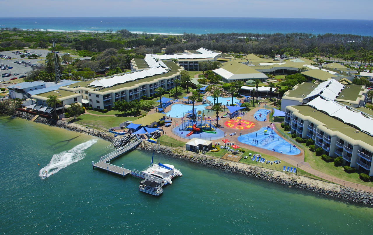 Main Beach QLD Accommodation Melbourne