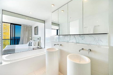 Oracle Resort Broadbeach - Gclr - Accommodation Melbourne 2