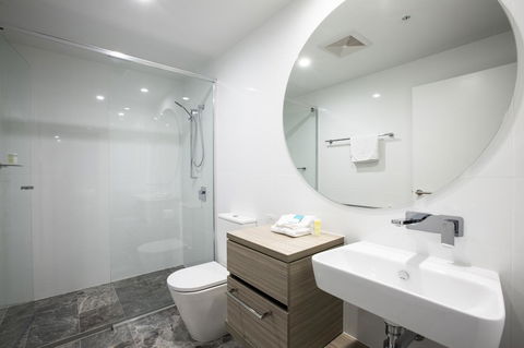 Qube Broadbeach - Accommodation Melbourne 39