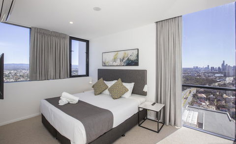 Qube Broadbeach - Accommodation Melbourne 1