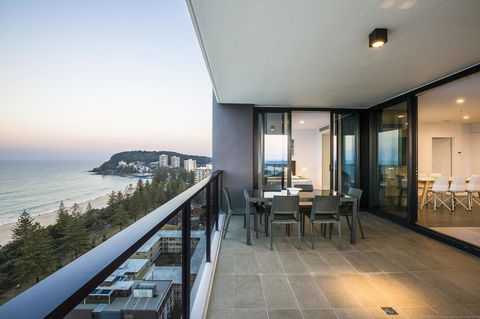 Boardwalk Burleigh Beach - Official - Accommodation Melbourne 9