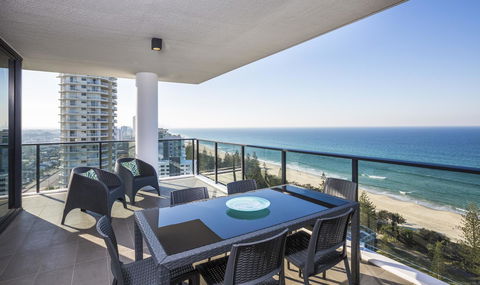 Boardwalk Burleigh Beach - Official - Accommodation Melbourne 12