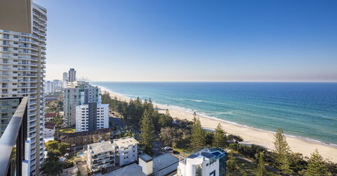 Boardwalk Burleigh Beach - Official - Accommodation Melbourne 43
