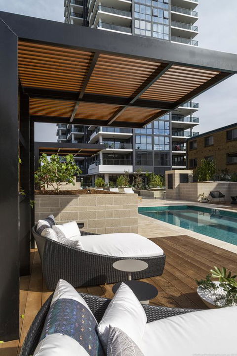 Boardwalk Burleigh Beach - Official - Accommodation Melbourne 11