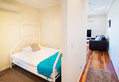 Airlie Apartments - Accommodation Melbourne 23