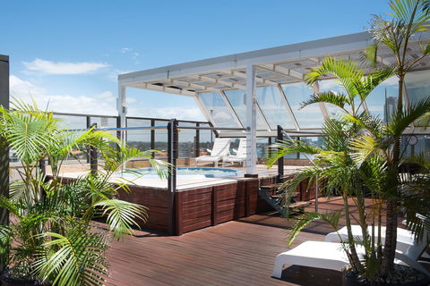 Tiki Hotel Apartments Surfers Paradise - Accommodation Melbourne 0