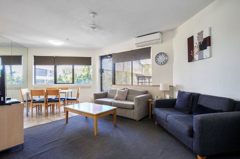 Tiki Hotel Apartments Surfers Paradise - Accommodation Melbourne 3