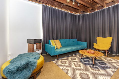 The Pink Hotel Coolangatta - Accommodation Melbourne 21