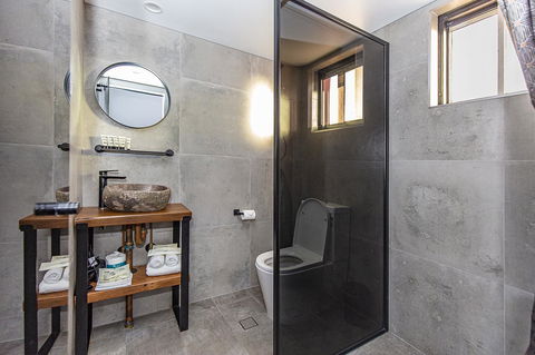 The Pink Hotel Coolangatta - Accommodation Melbourne 14