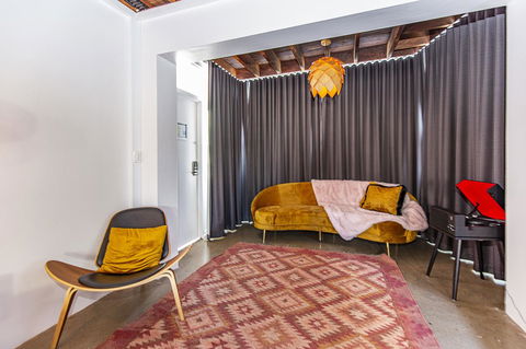 The Pink Hotel Coolangatta - Accommodation Melbourne 29