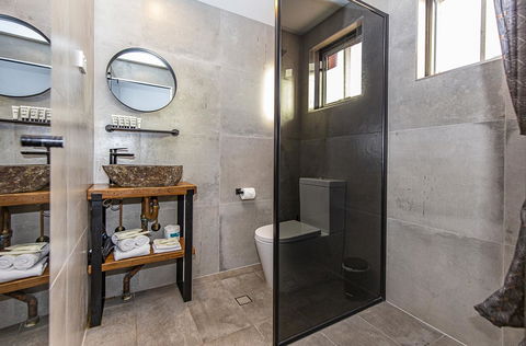 The Pink Hotel Coolangatta - Accommodation Melbourne 22