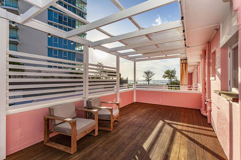 The Pink Hotel Coolangatta - Accommodation Melbourne 30
