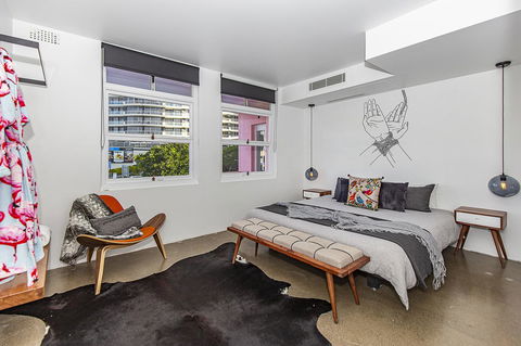 The Pink Hotel Coolangatta - Accommodation Melbourne 11