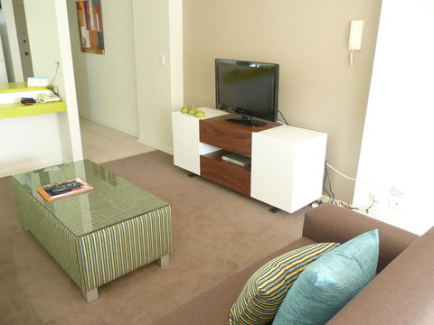 Grosvenor Beachfront Apartments Surfers Paradise - Accommodation Melbourne 24