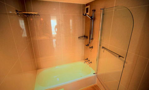 Grosvenor Beachfront Apartments Surfers Paradise - Accommodation Melbourne 34