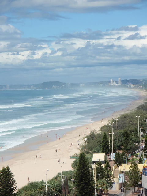 Grosvenor Beachfront Apartments Surfers Paradise - Accommodation Melbourne 12