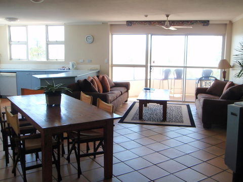 Grosvenor Beachfront Apartments Surfers Paradise - Accommodation Melbourne 22