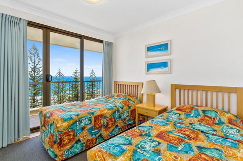 Columbia Beachfront Apartments On Rainbow Bay - Accommodation Melbourne 36