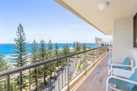 Columbia Beachfront Apartments On Rainbow Bay - Accommodation Melbourne 27
