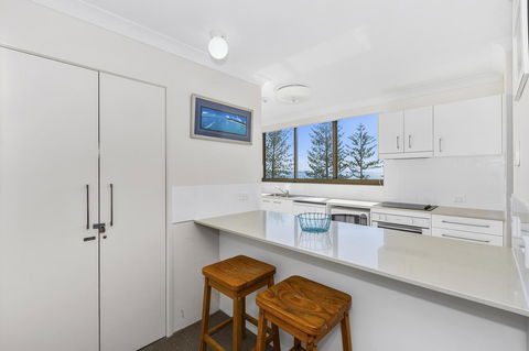 Columbia Beachfront Apartments On Rainbow Bay - Accommodation Melbourne 22
