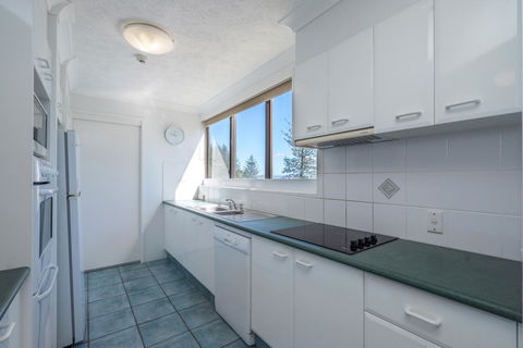 Columbia Beachfront Apartments On Rainbow Bay - Accommodation Melbourne 7
