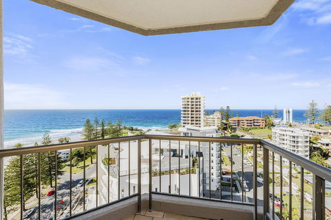 Columbia Beachfront Apartments On Rainbow Bay - Accommodation Melbourne 41