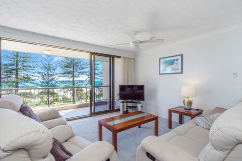Columbia Beachfront Apartments On Rainbow Bay - Accommodation Melbourne 8