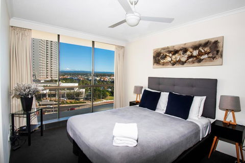 Seacrest Beachfront Apartments Surfers Paradise - Accommodation Melbourne 1