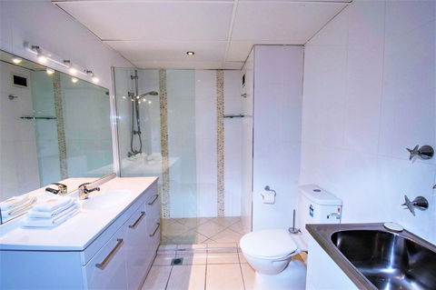 Seacrest Beachfront Apartments Surfers Paradise - Accommodation Melbourne 15
