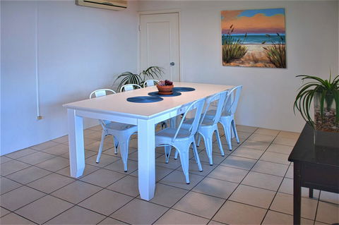 Seacrest Beachfront Apartments Surfers Paradise - Accommodation Melbourne 34