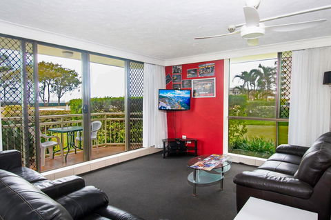 Seacrest Beachfront Apartments Surfers Paradise - Accommodation Melbourne 9