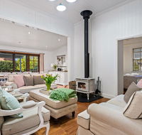Frangipani House - Accommodation Melbourne