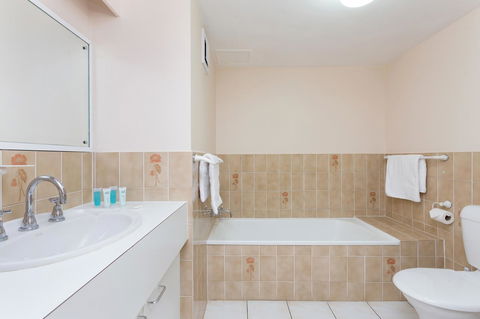 Capricornia Apartments - Accommodation Melbourne 10