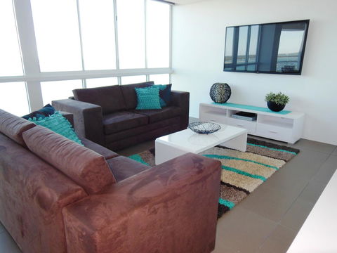 Crystal Bay On The Broadwater - Accommodation Melbourne 39