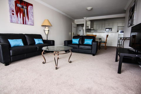 The Phoenician Resort - Accommodation Melbourne 28