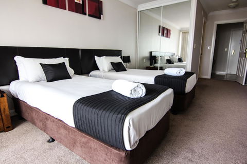 The Phoenician Resort - Accommodation Melbourne 30