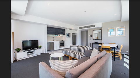 Gold Coast Private Apartments - H Residences, Surfers Paradise - Accommodation Melbourne 33