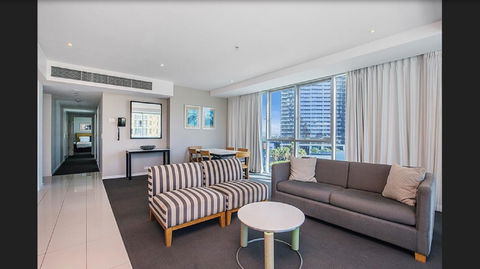 Gold Coast Private Apartments - H Residences, Surfers Paradise - Accommodation Melbourne 32