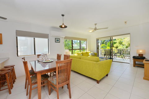 Seascape Holidays - Tropical Reef Apartments - Accommodation Melbourne 15