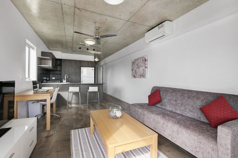 Direct Collective - Pavilion And Governor On Brookes - Accommodation Melbourne 16