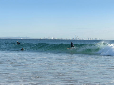 Kirra Beach Apartments - Accommodation Melbourne 9