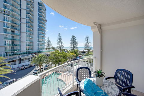Kirra Beach Apartments - Accommodation Melbourne 16