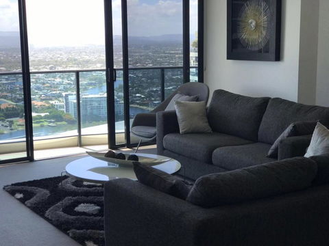 Luxury 3 Bedroom In Heart Of Broadbeach - Accommodation Melbourne 21