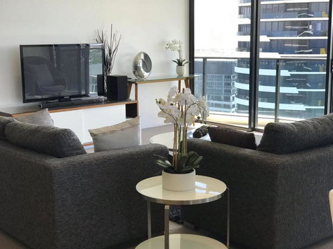 Luxury 3 Bedroom In Heart Of Broadbeach - Accommodation Melbourne 18