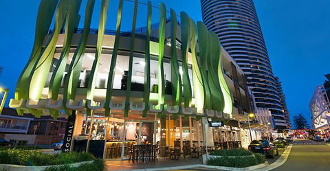 Luxury 3 Bedroom In Heart Of Broadbeach - Accommodation Melbourne 10