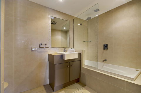 San Marino By The Sea Apartments - Accommodation Melbourne 36