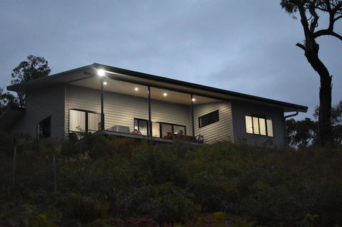 Ironbark House - Accommodation Melbourne 3