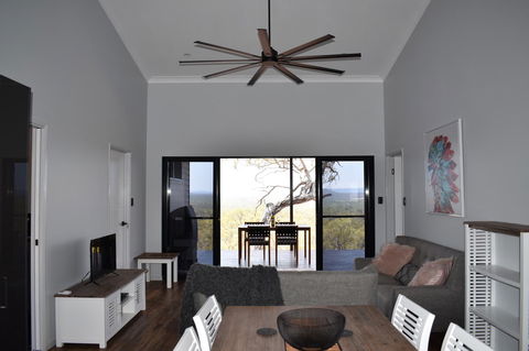 Ironbark House - Accommodation Melbourne 30